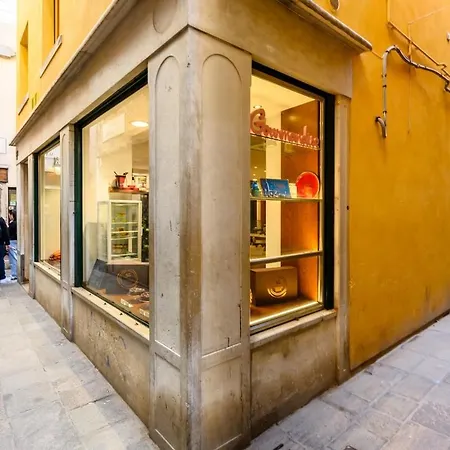 Palazzina Pistor 3rd Floor By Sarlux Venedig